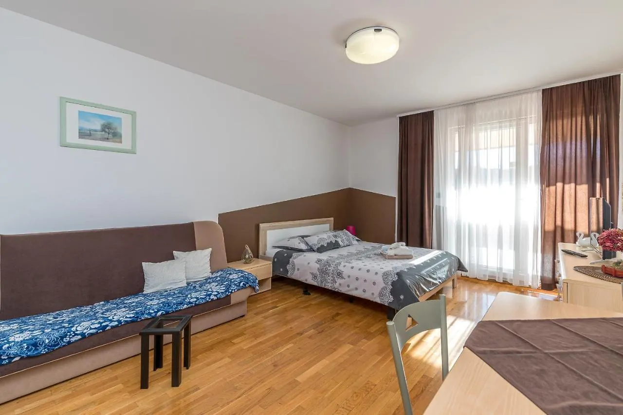 Apartments Vasic Pula