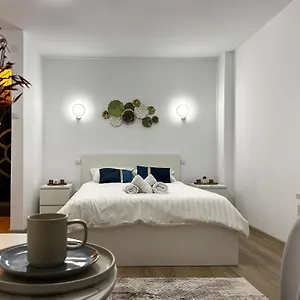 https://superior-one-bedroom-apartment-unirii-square.bucharesthotelsnow.com